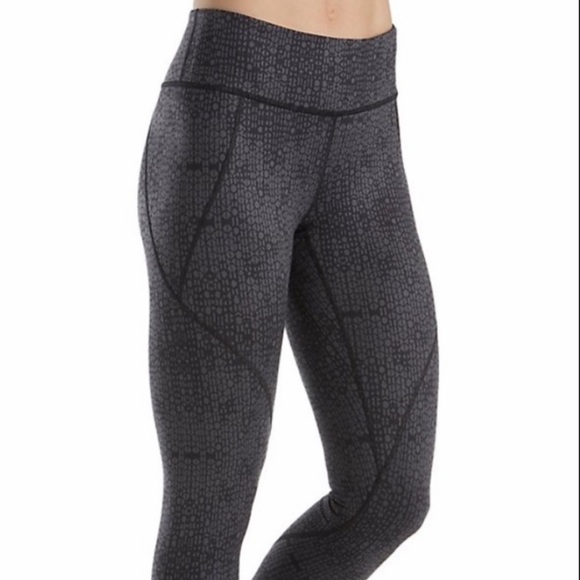 🔥Patagonia Centered Tights Leggings🔥~small - Picture 4 of 13